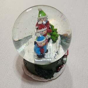 Merry Christmas Snowmen Snow globe